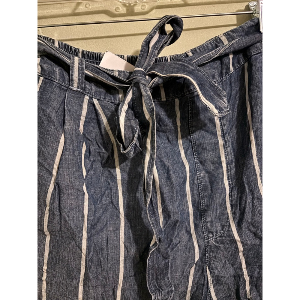 Women's Universal Thread Blue White Stripe High Waist Shorts XXL, NWT - Picture 2 of 7